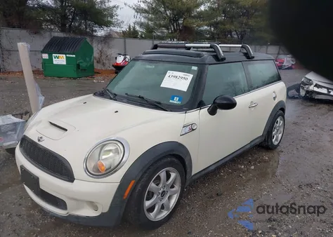 2010 Mini Cooper S Clubman из США, поврежденный, VIN WMWMM3C50ATZ33179